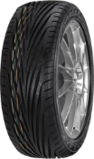 Primo piano del battistrada Goodyear EAGLE F1 GSD3 195/45 R17 81 W FP