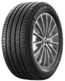Primo piano del battistrada Michelin Latitude Sport 3 255/50 R19 107 W RUN ON FLAT XL