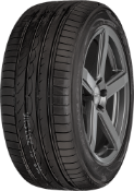 Primo piano del battistrada Yokohama ADVAN Sport V103 295/35 R18 99 Y RPB, ZR, N1