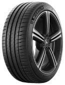 Primo piano del battistrada Michelin Pilot Sport 4 245/45 R19 102 Y XL, ZR, GOE