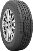 Primo piano del battistrada Toyo Open Country U/T 235/55 R18 104 V XL
