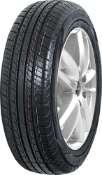 Primo piano del battistrada Austone Athena SP6 215/65 R15 100 H XL, FR