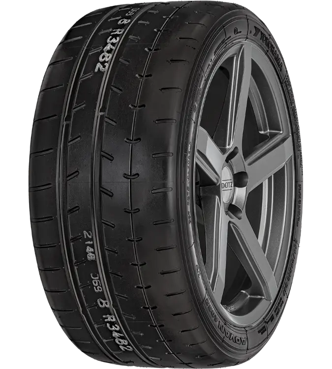 Yokohama Advan A052 215/40 R17 87 W XL