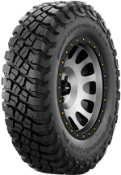 Primo piano del battistrada BFGoodrich Mud Terrain T/A KM3 205/80 R16 111/108 Q LT