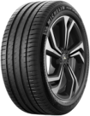 Primo piano del battistrada Michelin Pilot Sport 4 SUV 275/45 R20 110 Y XL