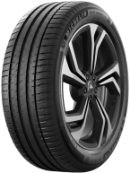 Primo piano del battistrada Michelin Pilot Sport 4 SUV 245/50 R20 102 V FSL