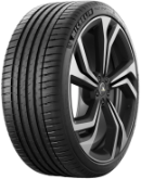 Primo piano del battistrada Michelin Pilot Sport 4 SUV 275/35 R22 104 Y XL