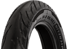 Primo piano del battistrada Michelin Commander III Cruiser 110/90 B19 62 H Anteriore TL/TT M/C