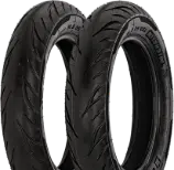 Primo piano del battistrada Michelin Commander III Cruiser 140/90 B15 76 H Posteriore TL/TT M/C RF