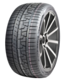 Primo piano del battistrada Royal Black Royal Winter UHP 215/55 R16 97 H