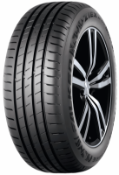 Primo piano del battistrada Falken Ziex ZE320 225/50 R17 98 W XL