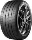 Primo piano del battistrada Landspider Sportraxx UHP 225/45 R17 94 Y XL, ZR
