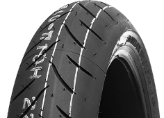 Primo piano del battistrada Bridgestone BT 016 PRO 110/80ZR18 (58 W) Anteriore TL M/C