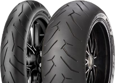 Primo piano del battistrada Pirelli Diablo Rosso II 170/60ZR17 (72 W) Posteriore TL M/C