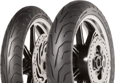 Primo piano del battistrada Dunlop Arrowmax Streetsmart 140/80-17 69 V Posteriore TL M/C